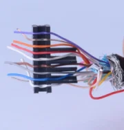 Esimerkki kulmatyyppisestä johdon kiertokoneesta