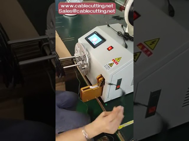 Automaattinen sähköjohdon kelaamiseen ja sitomiseen tarkoitettu kone