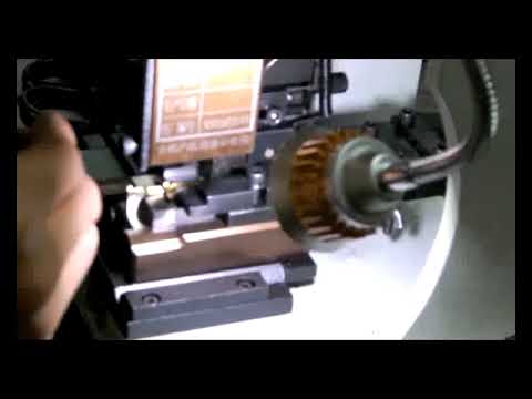 Puoliautomaattinen johdinkrimppauskone WPM-1500S